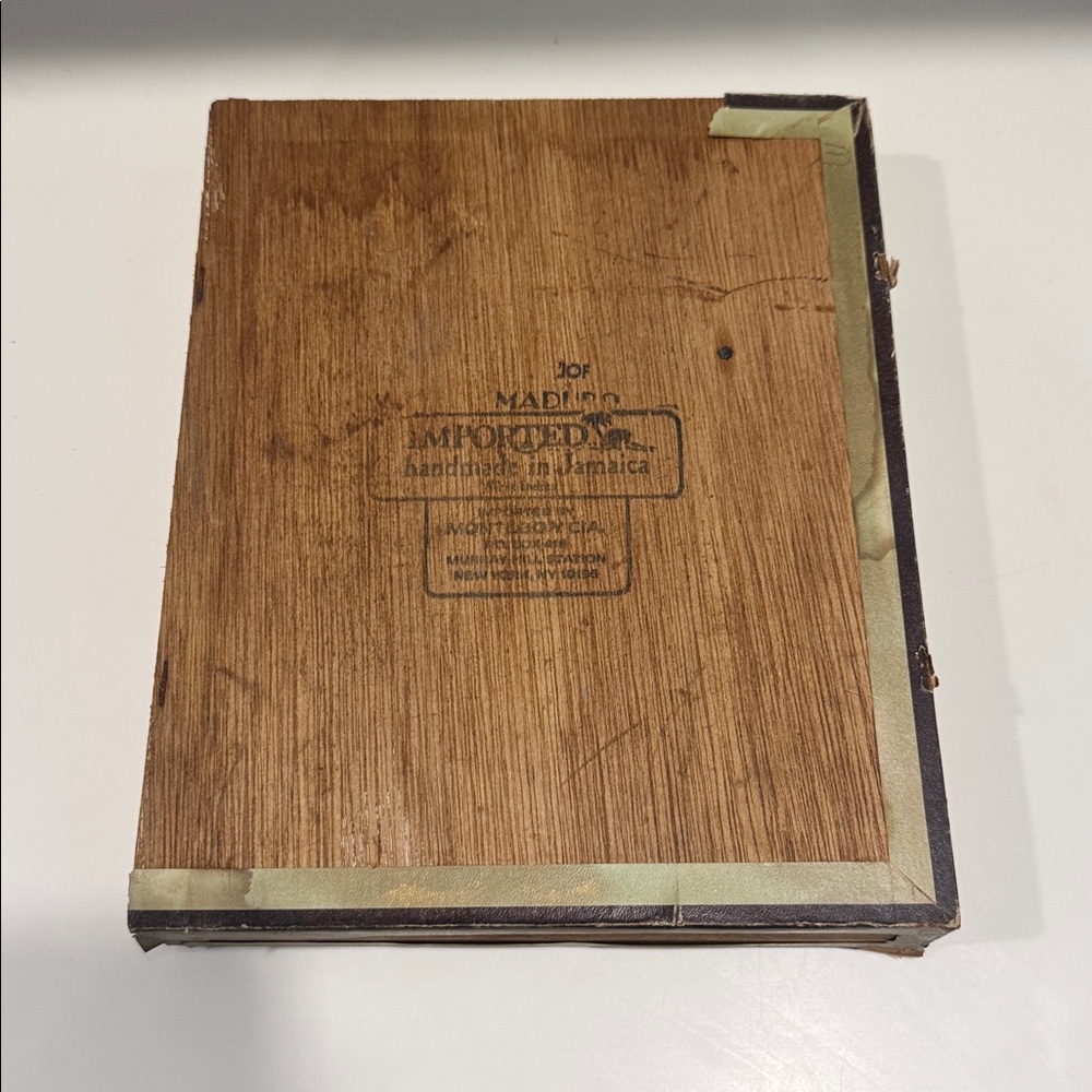 Vintage Wooden Cigar Boxes with Old Fashioned Jamaicans Logo - Picture 4 of 4